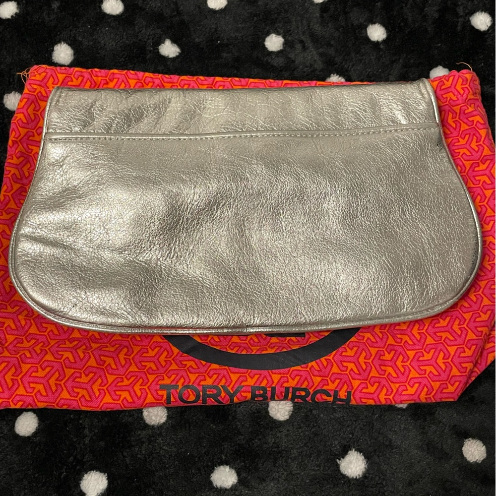 Authentic Tory Burch Silver Over Shoulder/Clutch … - image 2